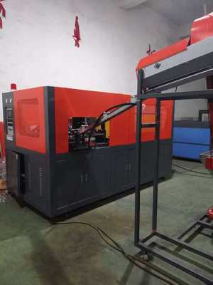 本誠機械全自動吹瓶機PET礦泉水瓶飲料瓶藥瓶塑料瓶吹瓶機生產商圖片_高清圖_細節圖-臺州市本誠機械設備 -